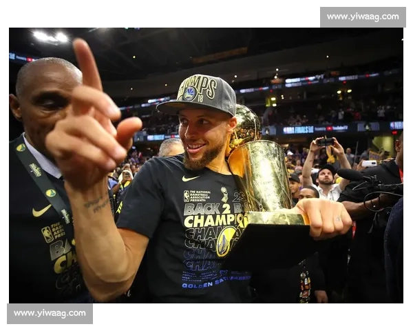 勇士骑士再度相逢掀起NBA宿命对决引爆全联盟球迷热情 勇士骑士再度相逢掀起NBA宿命对决引爆全联盟球迷热情